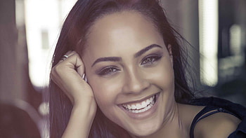 Tristin Mays Cute Smiling , tristin-mays, celebrities, girls, smile, smiling HD wallpaper