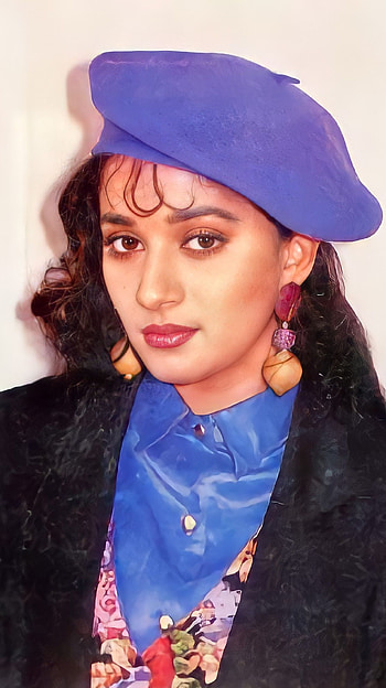 Madhuri Dixit, bollywood actress, vintage, beautiful HD phone wallpaper