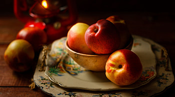 Delicious Red Apples, apples, plate, dishes, candle, fruit, fresh HD wallpaper