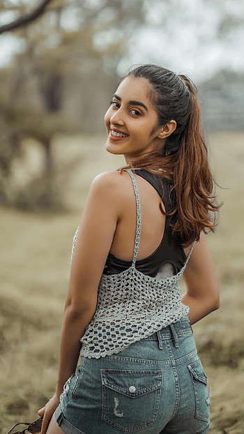 Simrat Kaur, Tamil Heroine HD phone wallpaper