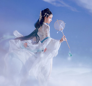 Princess, fantasy, art, girl, evantai, blue, frumusete, white, gorgeous, superb, hand fan HD wallpaper