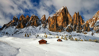 Winter peaks of the Alps, Dolomites, Italy, mountains, rocks, huts, snow, landscape, clouds, sky HD wallpaper