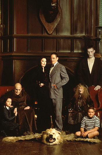 Addams Family, Posted by Zoey Walker HD phone wallpaper
