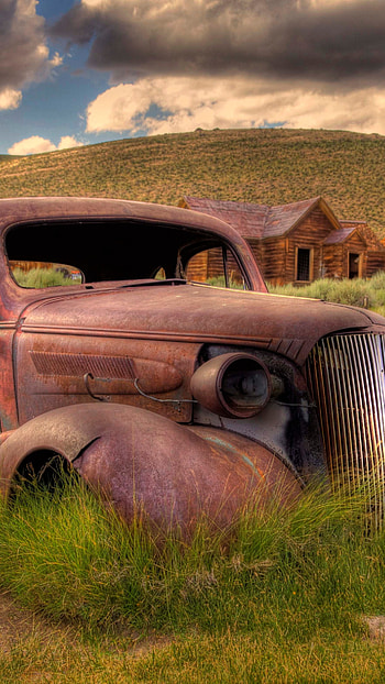 New Over Old, Old Car, Grass Background HD phone wallpaper