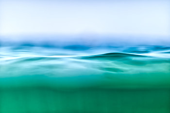 Water surface, blur, nature HD wallpaper