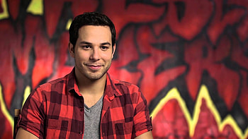 Skylar Astin, Pitch Perfect international HD wallpaper
