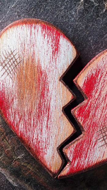Broken Heart, heart piece HD phone wallpaper