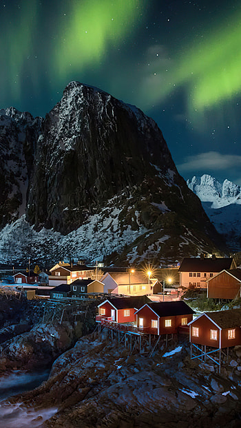 Lofoten village, Northern lights spectacle, Sony Xperia X , Norway's beauty HD phone wallpaper