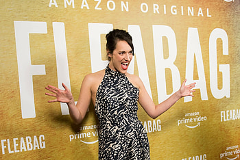 Fleabag, Stylish , Chic aesthetics, Quirky fashion HD wallpaper