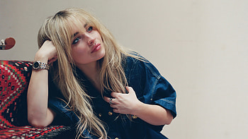 Sabrina Carpenter in hoot -, American, blonde, singer, music, Celebrity HD wallpaper