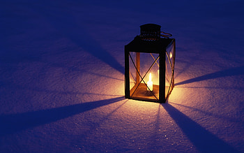 candle lamp on snowfield - Holiday - Hi-.com HD wallpaper