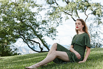 Amber Heard Green Dress, green-dress, amber-heard, celebrities, girls HD wallpaper