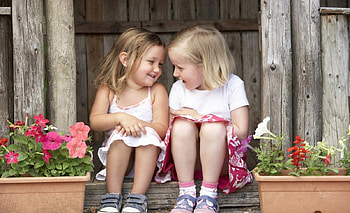Children Playing in the wooden House, wooden, playong, children, house HD wallpaper