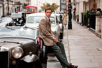 Eddie Redmayne, Actor , Recognizable face, Impressive career HD wallpaper