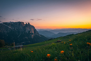 Horizon Over Alpine In A Mountain Valley, horizon, alpine, mountain, valley, sky, sunset, nature HD wallpaper