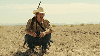 No Country For Old Men, Aging men's tale, Gripping suspense, Stark beauty HD wallpaper