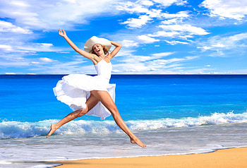 Summer Vacation, sea, sunshine, summer, holiday, girl, vacation, beach HD wallpaper