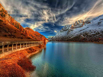 Water calmness, lake, emerald, reflection, clouds, autumn, nature, waters, sky, water, calmness HD wallpaper