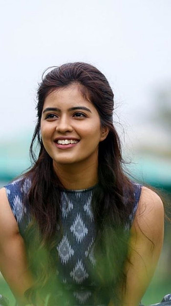 Amrita Iyer, tamil actress HD phone wallpaper