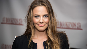 Alicia Silverstone, Movies, Body Shaming Caption, Marie Claire US HD wallpaper