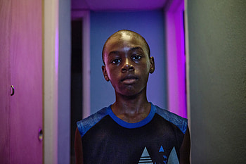 Moonlight movie, Critically acclaimed, Defining film, Compelling storytelling HD wallpaper