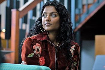 Simone Ashley, Bridgerton cast, Season 2 lead HD wallpaper