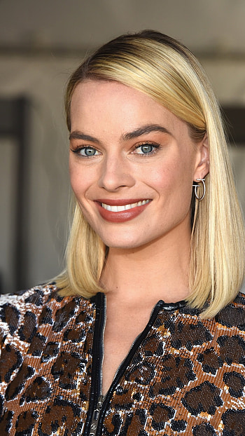 Margot Robbie, Margot Robbie Beautiful Heroine HD phone wallpaper
