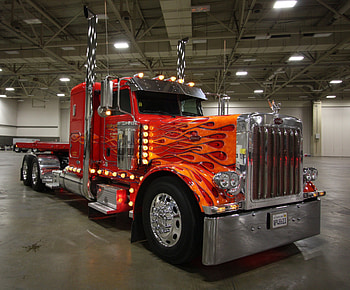PETERBIL TRUCK FLAMES, sport truck, socal customs, sema show, semi truck HD wallpaper