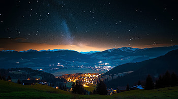Starry Night Over Mountain Town - Stunning, town, landscape, night, mountain, starry sky HD wallpaper