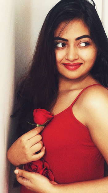 Shalin zoya, malayalam actress HD phone wallpaper