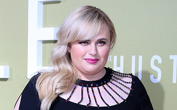 Rebel Wilson, Cats, Excitement, Gut HD wallpaper