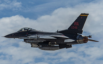 General Dynamics F-16 Fighting Falcon, fighter in the sky, US Air Force, American fighter, F-16 in the sky, combat aircraft, F-16, USA HD wallpaper