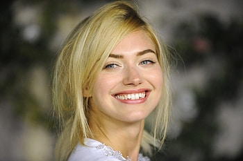 Imogen Poots, pretty, smile HD wallpaper