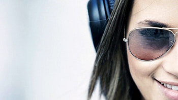 smiling girl, music, mood, head, smile HD wallpaper