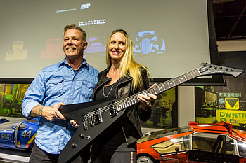 James Hetfield, Public appearance, Post-rehab, Metal fans HD wallpaper