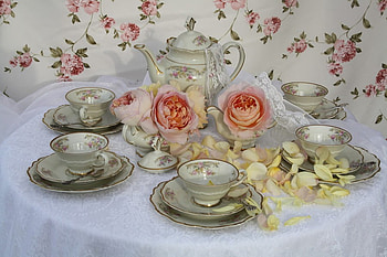 Afternoon Tea, table, white, roses, lace, cups, pink, saucers, pretty, petals, teapot HD wallpaper