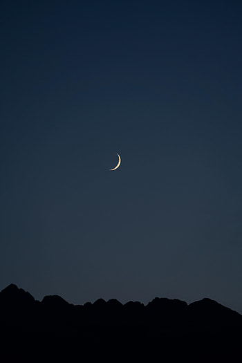 Mountains, Night, Dark, Silhouette, Month HD phone wallpaper