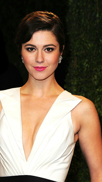 Mary Elizabeth Winstead, hollywood actress, cleavage HD phone wallpaper