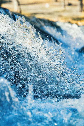 Blue water splashes, macro HD phone wallpaper