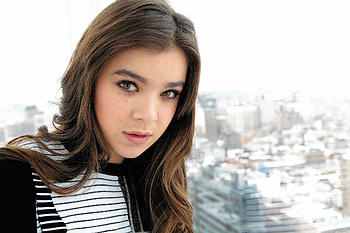 Hailee Steinfeld , 30110 px, Hailee Steinfeld, Movie wardrobe HD wallpaper