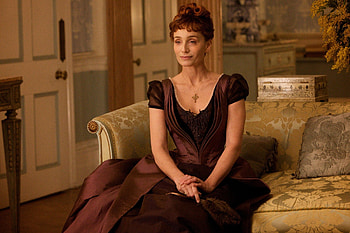 Kristin Scott Thomas, Acclaimed actress, High-resolution , Stylish poses HD wallpaper