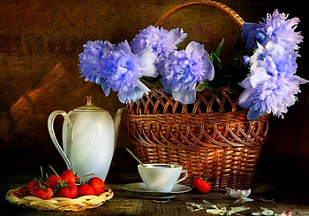 Blue peonies i strawberries, wicker, basket, peonies, flowers blue, strawberries HD wallpaper