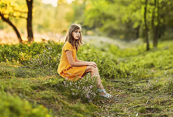 Little girl, childhood, blonde, fair, sit, nice, adorable, bonny, leg, sunset, sweet, Belle, white, Hair, girl, grass, tree, comely, sightly, pretty, green, face, nature, lovely, pure, child, graphy, cute, baby, , Nexus, beauty, kid, feet, beautiful, people, little, pink, princess, forest, dainty HD wallpaper
