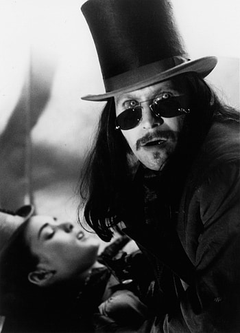 Bram Stoker's Dracula, Iconic film moments, Captivating performances, Memorable scenes HD phone wallpaper