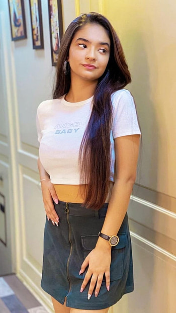 Anushka Sen, Actress HD phone wallpaper