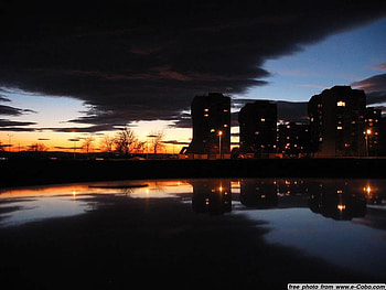 An Evening Sunset, buildings, lights, town, clouds, lake, sunset, evening HD wallpaper