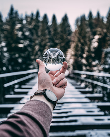 Sphere, Reflection, Hand, Miscellanea, Miscellaneous, Ball, Crystal Ball HD phone wallpaper