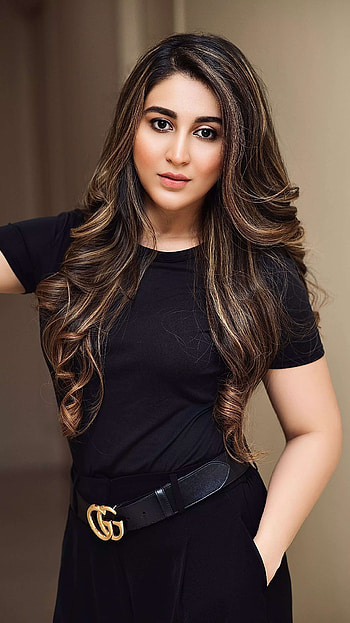 Isha Saha, bollywood actress HD phone wallpaper