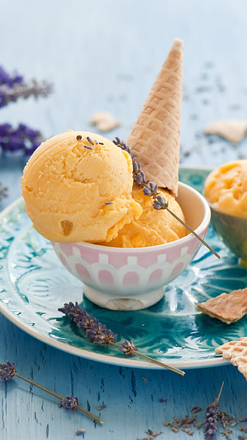 Sweet treats, Creamy delight, Flavorful scoops, Mouth-watering desserts HD phone wallpaper