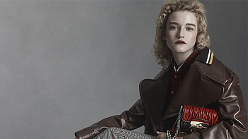 Julia Garner, Movie actress, collection, Talented performer HD wallpaper